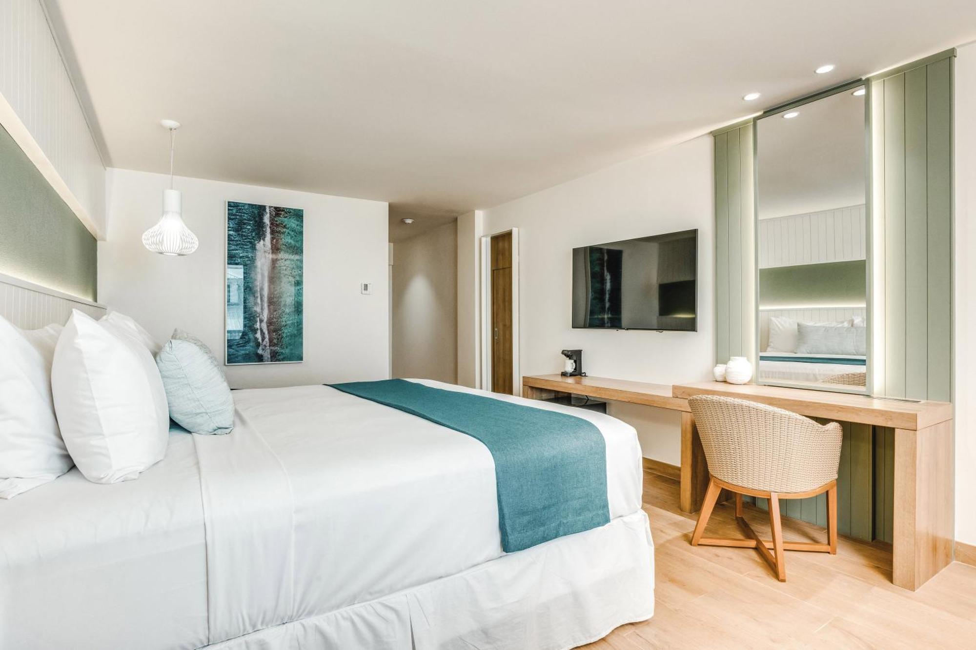 Fort George Hotel And Spa Belize City Extérieur photo
